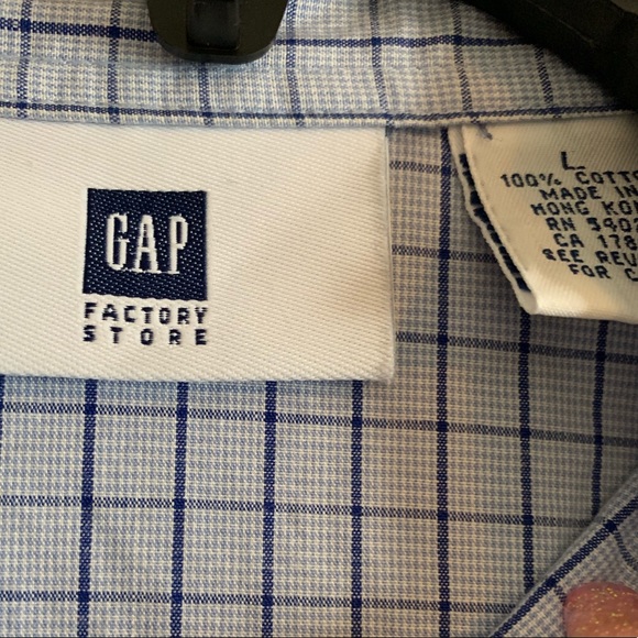 Button up Shirt - Picture 2 of 2